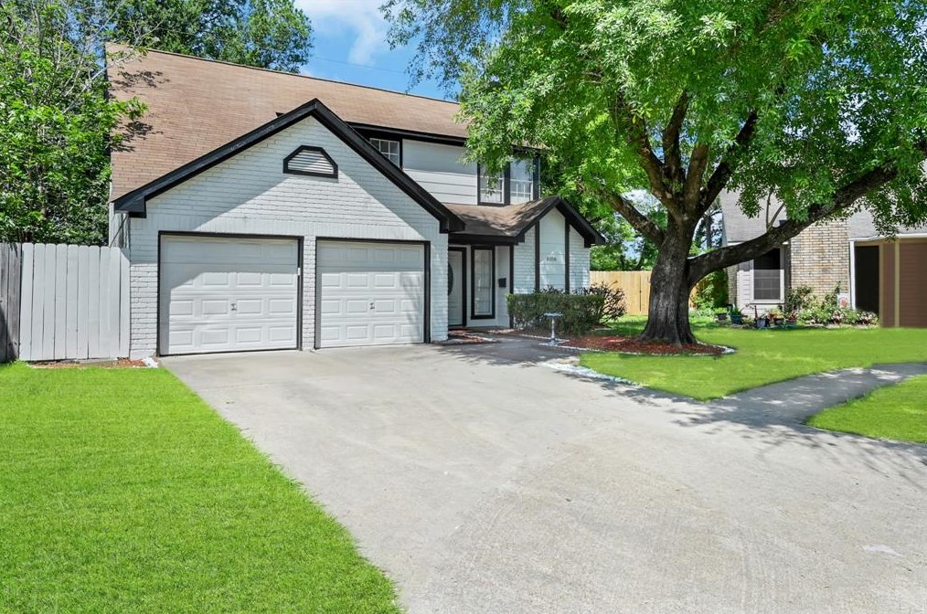 8006 Summer Trail Dr, Houston, TX 77040