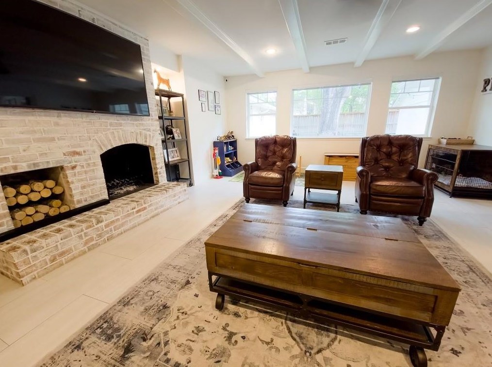 5014 Treebark Ln, Houston TX  77018-1236 exterior