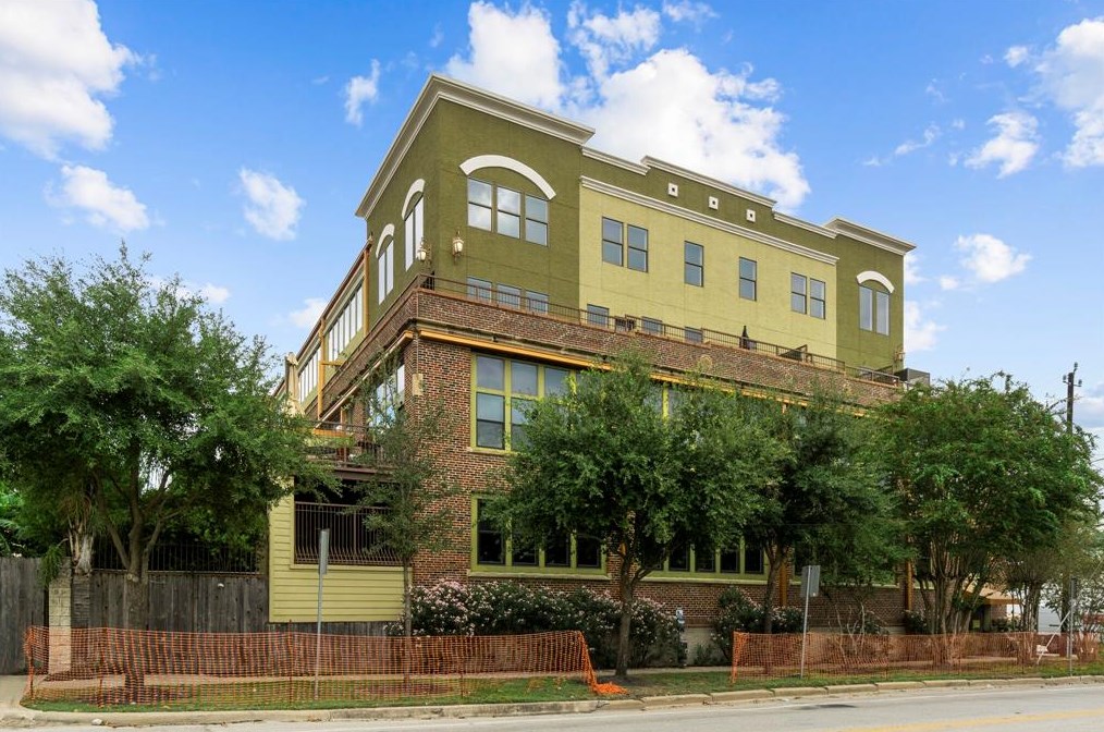 2323 Polk St #201, Houston, TX 77003