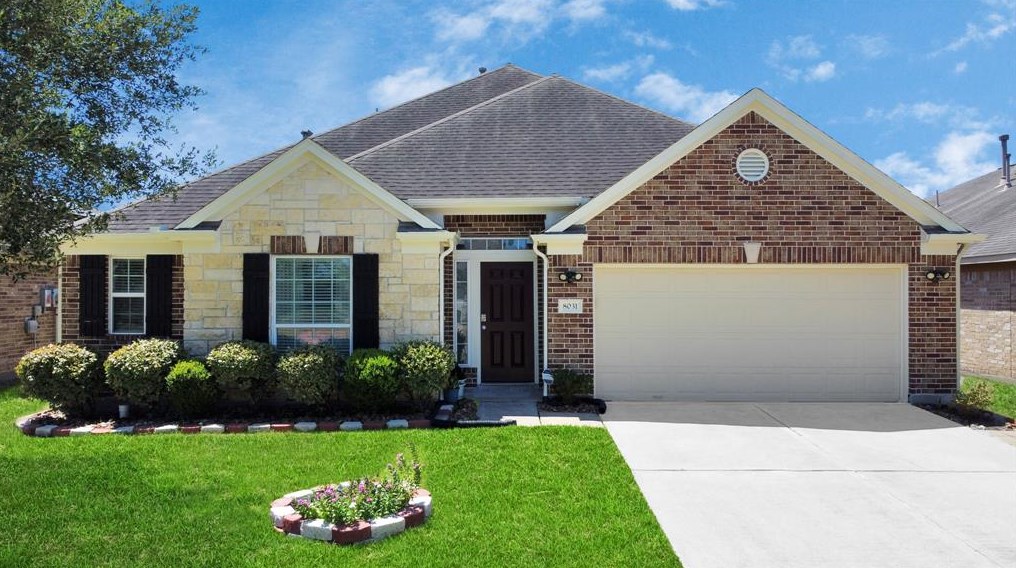8031 Oahu Ct, Houston, TX 77040-1467