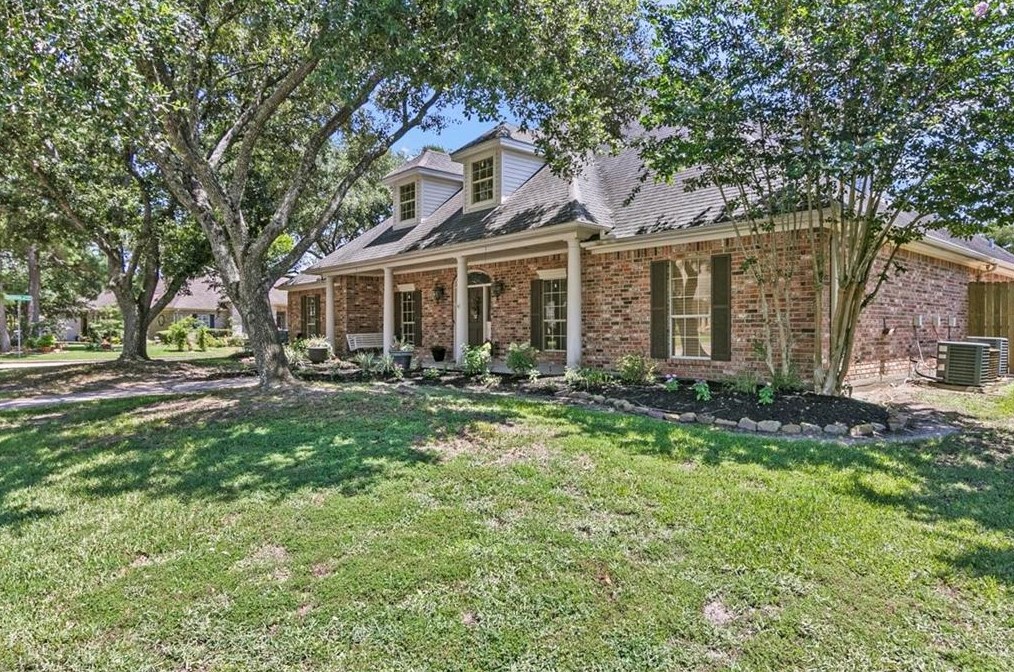 6205 Sheridan Oaks Dr, Beaumont, TX 77706