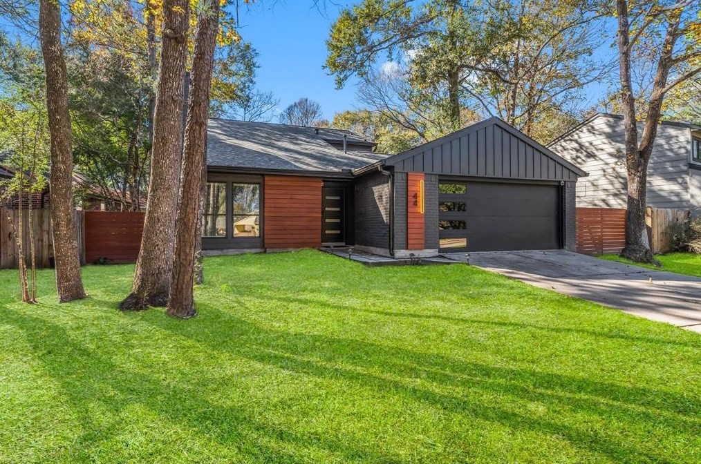 44 S High Oaks Cir, Spring, TX 77380