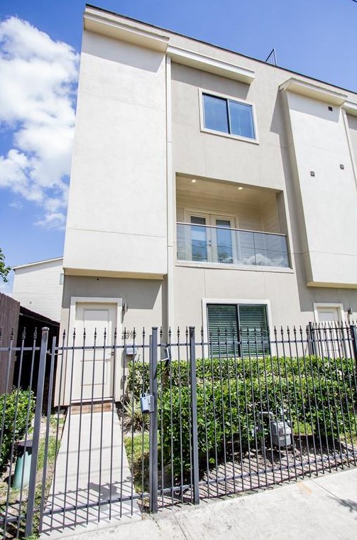 2315 Bastrop St, Houston, TX 77004