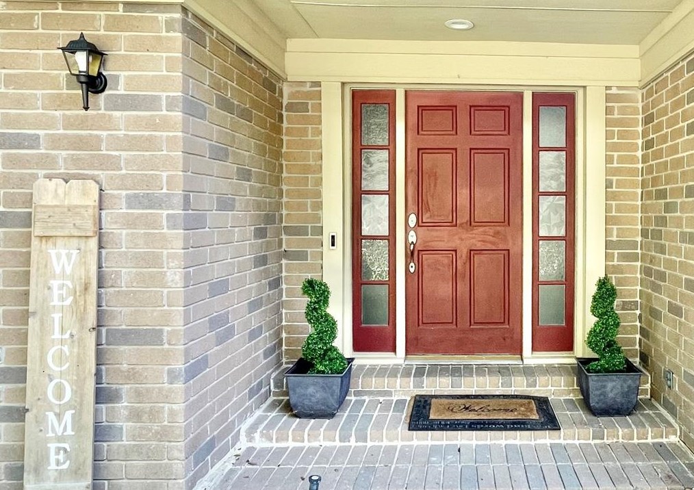 7 Windledge Pl, Spring TX  77381-4642 exterior
