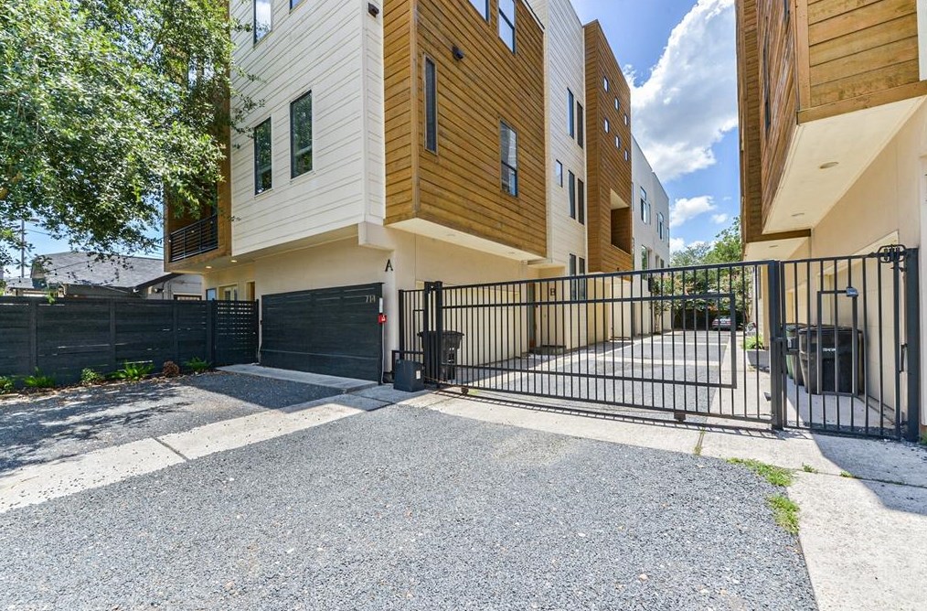 714 E 20th St #f, Houston, TX