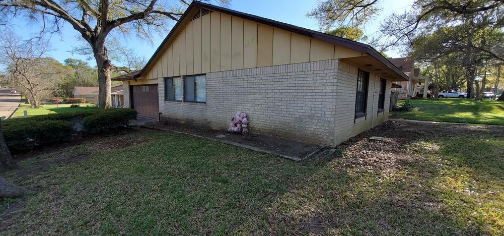 401 W 5th St, Brenham, TX 77833