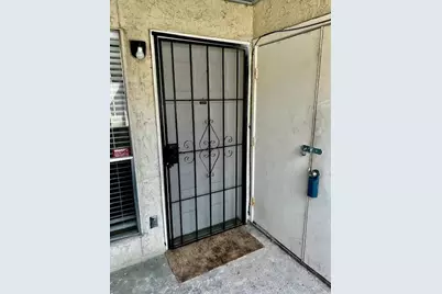 7313 Gulf Freeway #1001, Houston, TX 77017 - Photo 2