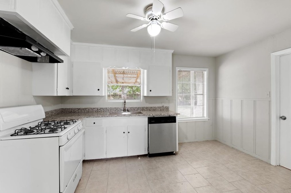 8726 Varner Rd, Houston, TX 77080