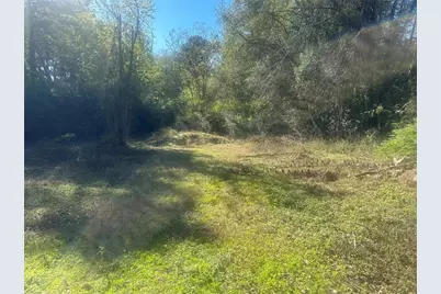 623 Stokes Street, Crockett, TX 75835 - Photo 2