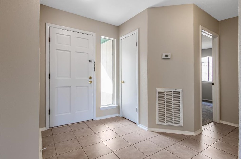 10927 Collingswood Dr, Morgans Point TX  77571-4341 exterior
