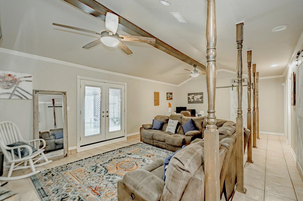 228 Wayne Dr, Richwood, TX 77531-4126