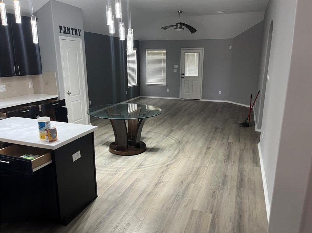 4531 Castleview Dr, Baytown, TX 77521