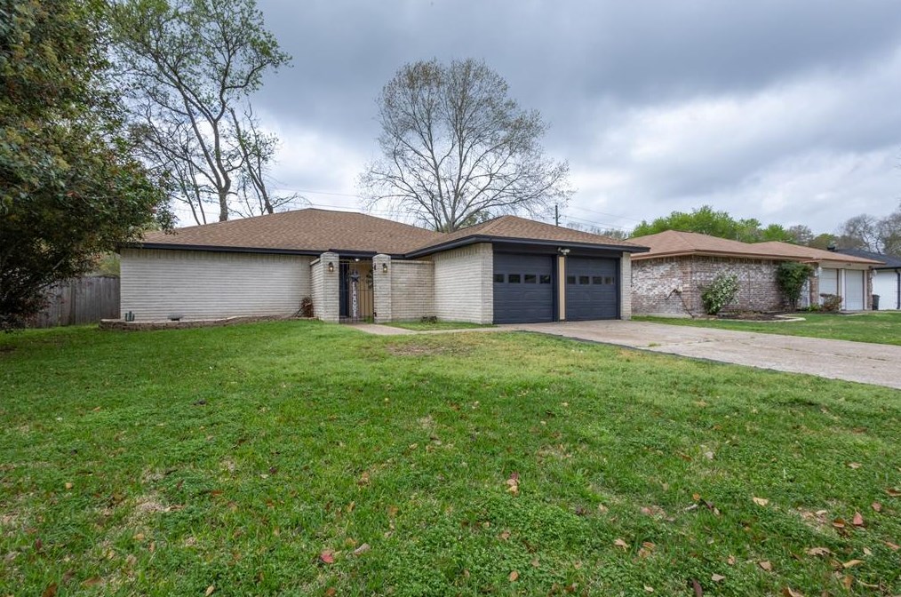 17619 Mallett St, Crosby, TX 77532-4060