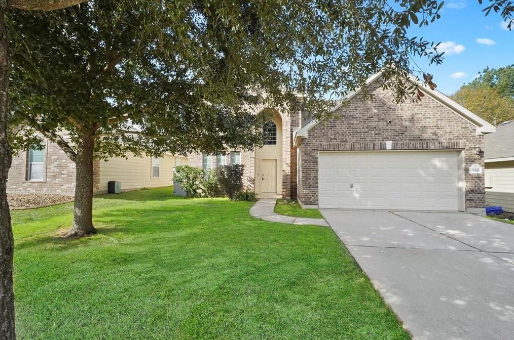 960 Oakglen Dr, Conroe, TX 77378-5743