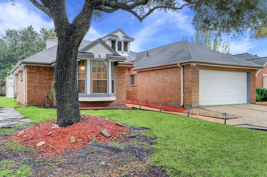 3214 N Peach Hollow Cir, Pearland, TX 77584