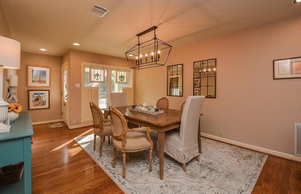918 Stonecrest Dr, Houston TX  77018-7522 exterior