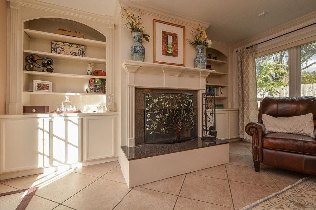 918 Stonecrest Dr, Houston TX  77018-7522 exterior