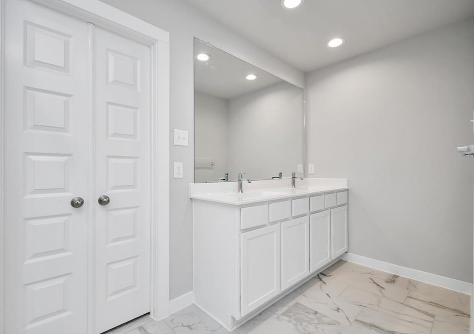 10930 Fall Fern Cir, Houston TX  77044-6210 exterior