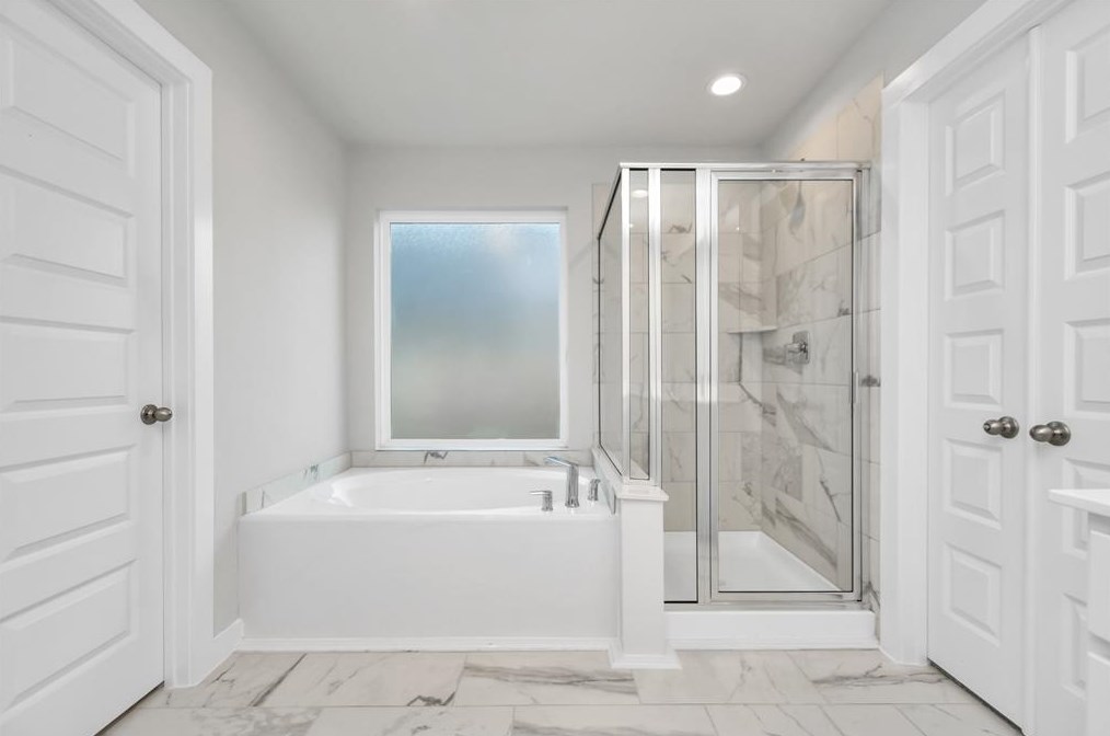 10930 Fall Fern Cir, Houston TX  77044-6210 exterior