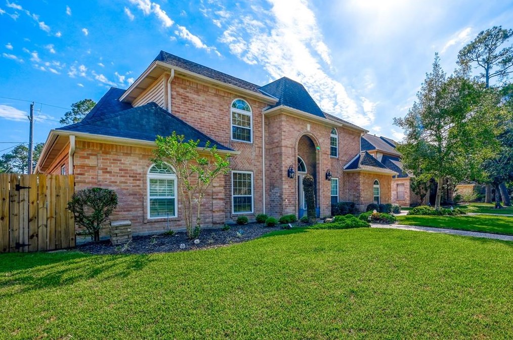 12223 Cypresswood Dr, Houston, TX 77070