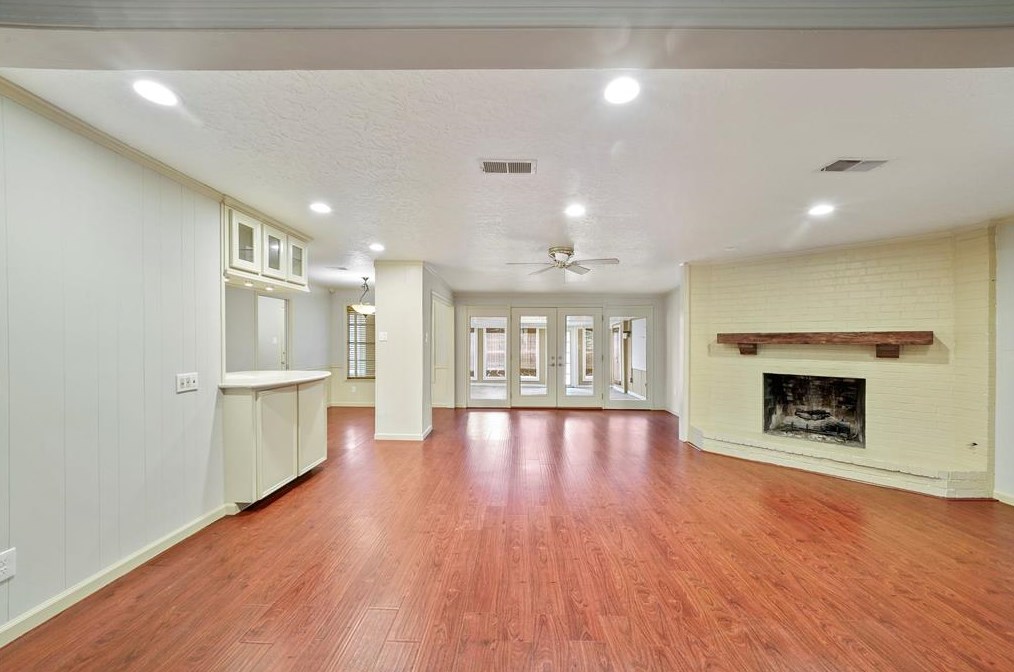 778 Thornbranch Dr, Houston TX  77079-7601 exterior