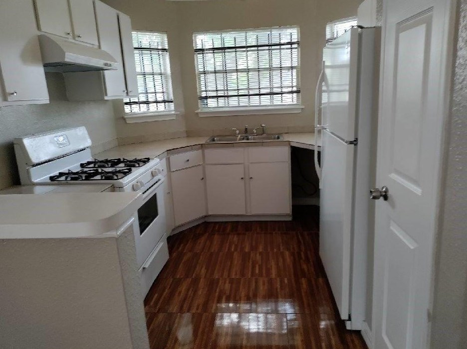 16002 Diamond Ridge Dr, Houston, TX 77053