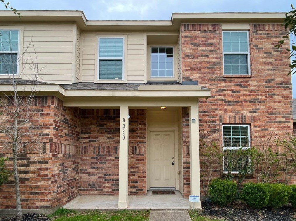 8230 Almera Falls Dr, Cypress TX  77433-2872 exterior
