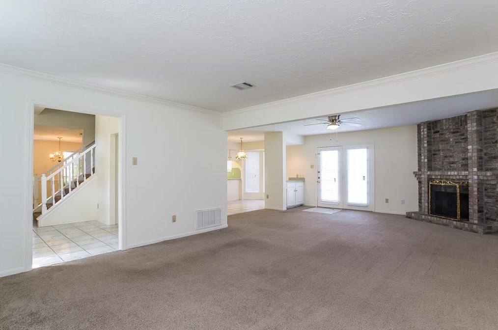 16214 Hickory Point Rd, Houston, TX 77095