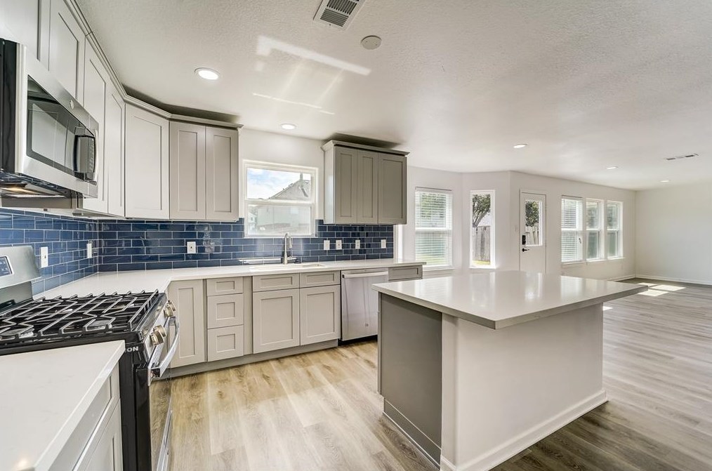 6003 Fallmont Dr, Houston TX  77086-2952 exterior