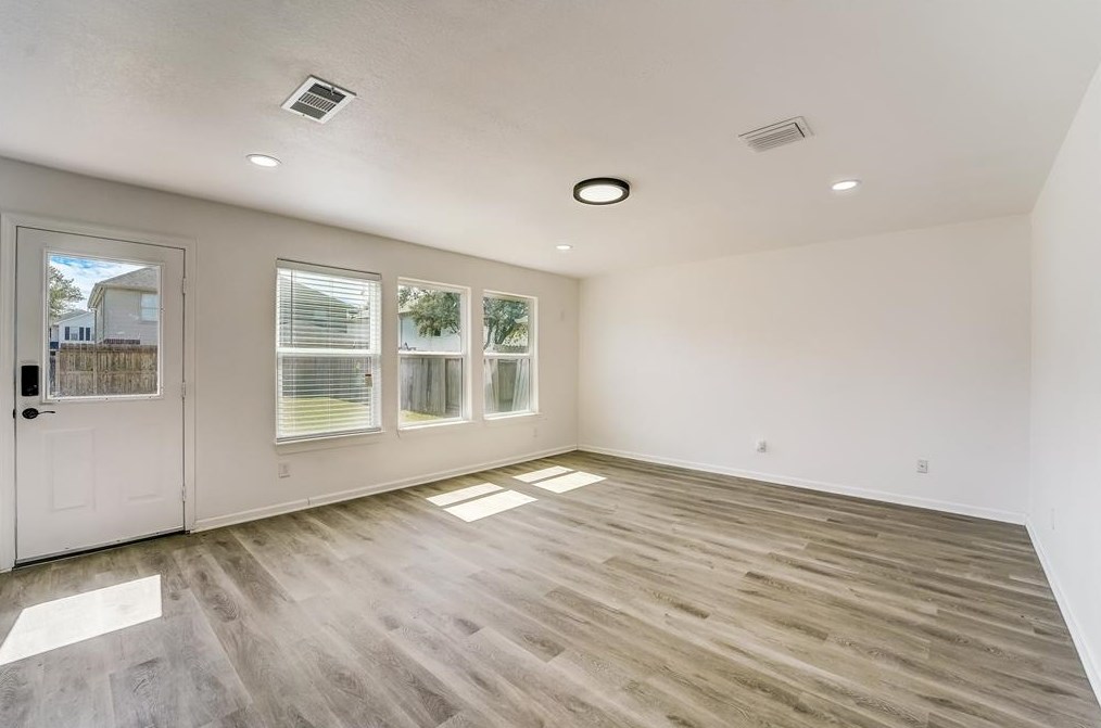 6003 Fallmont Dr, Houston TX  77086-2952 exterior