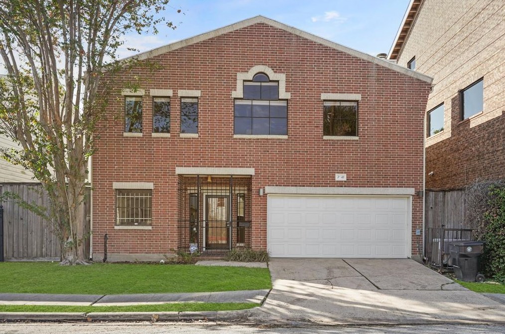 2110 Morgan St, Houston, TX 77006-2112