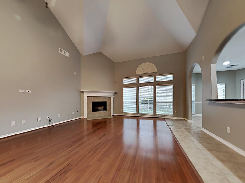 16539 Mesa Point Dr, Houston, TX 77095