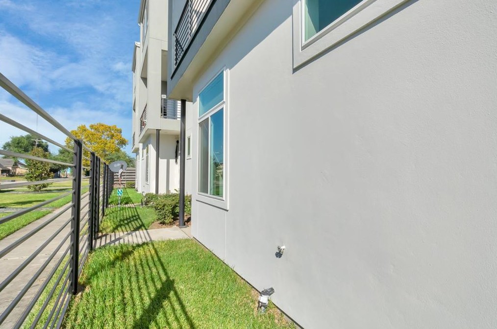 3209 Garrow St, Houston TX  77003-2429 exterior