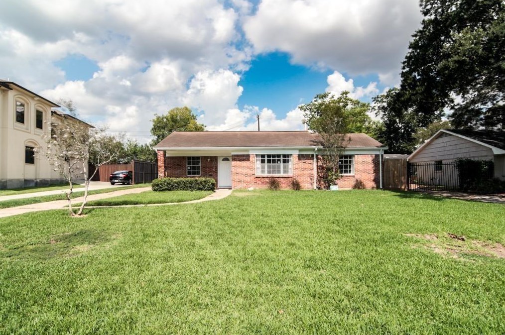 4026 Glenshire St, Houston, TX 77025