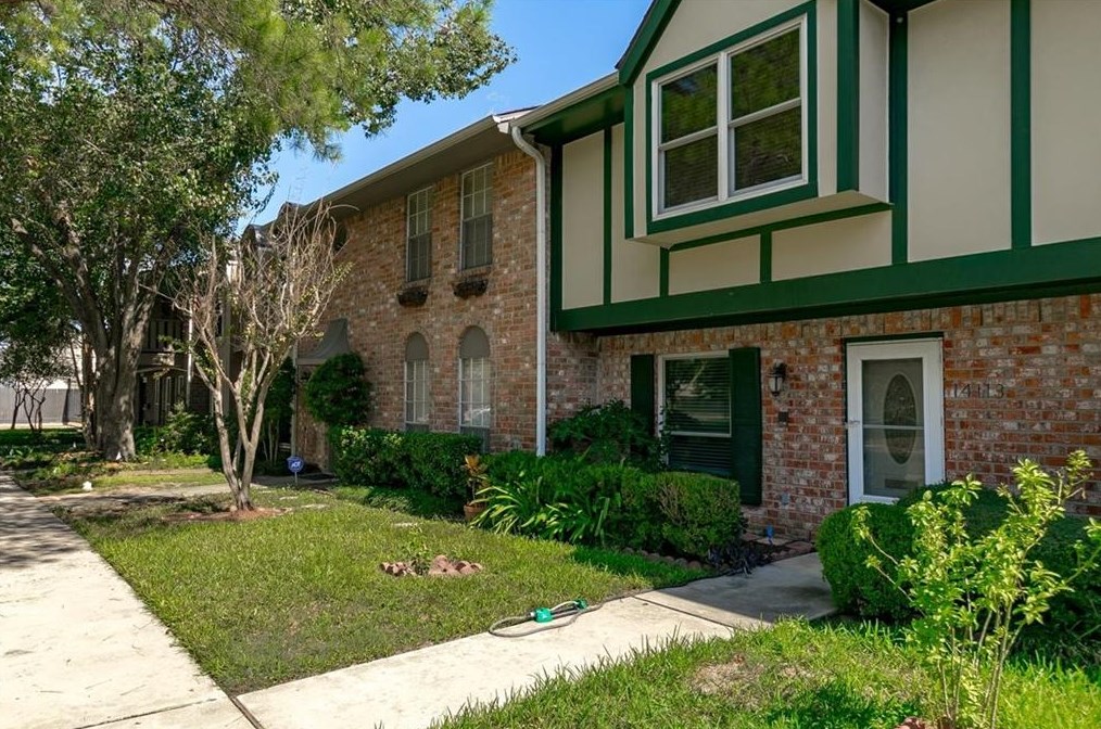 14113 Lost Meadow Ln, Houston, TX 77079