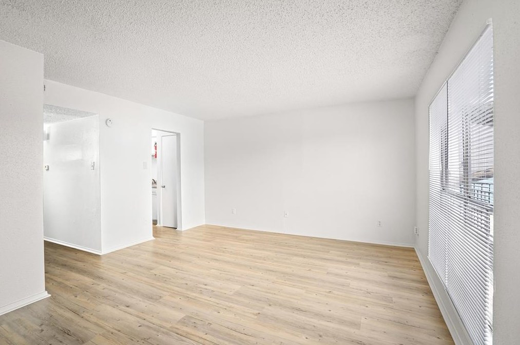 2111 Holly Hall St #4812, Houston, TX 77054