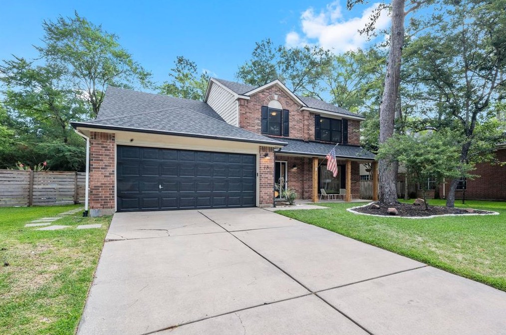 18 Shinyrock Pl, Spring TX  77381-4412 exterior