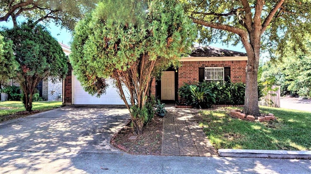 11935 Fondren Meadow Dr, Houston, TX 77071