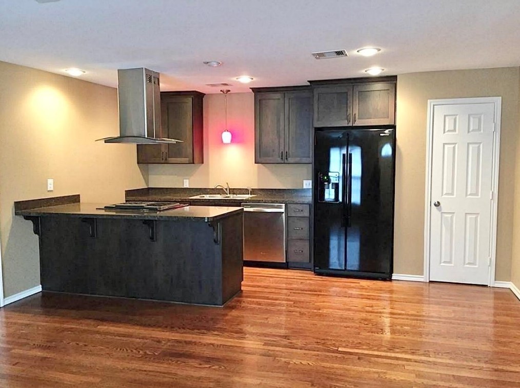 3401 Delhi St, Houston, TX 77022-5137