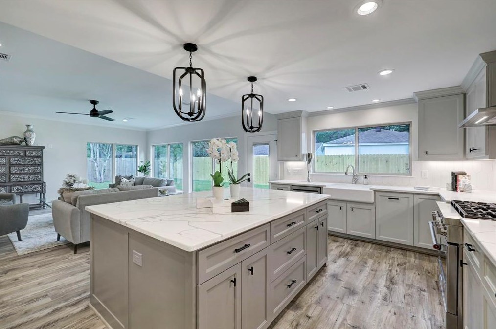 14022 Myrtlea, Houston TX  77079-3207 exterior