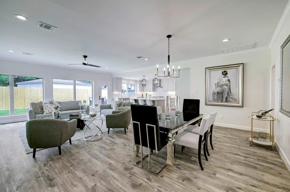 14022 Myrtlea, Houston TX  77079-3207 exterior