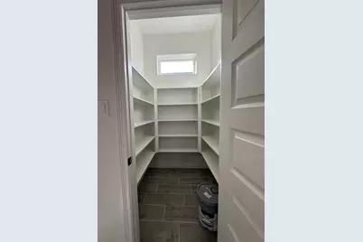 509 Little Spring Court, Anahuac, TX 77514 - Photo 6