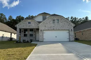 509 Little Spg Ct, Anahuac, TX 77514 - Photo 1