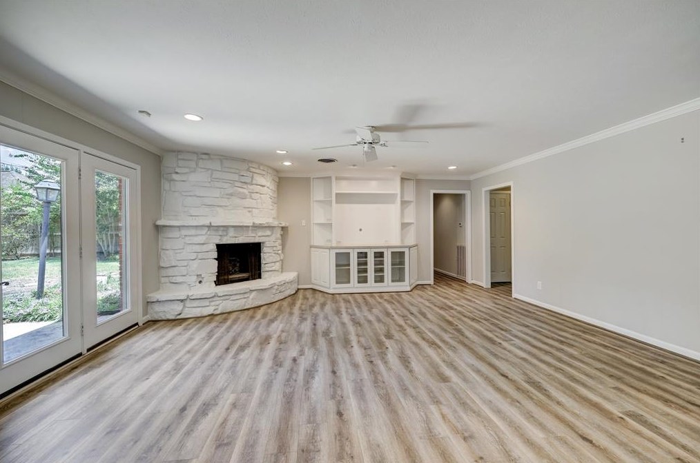 7806 Piping Rock Ln, Houston TX  77042-2728 exterior