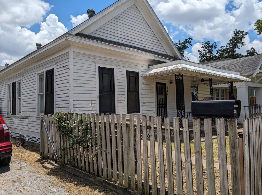 530 Columbia St, Houston, TX 77007