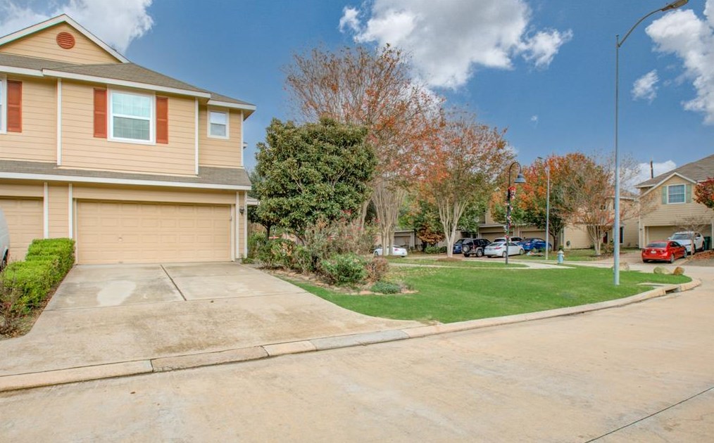 16106 Greenport Ln, Houston, TX 77084