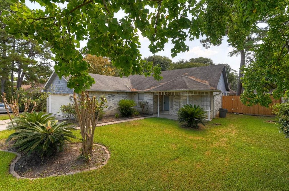 9127 Kirkleigh St, Spring TX  77379-8613 exterior