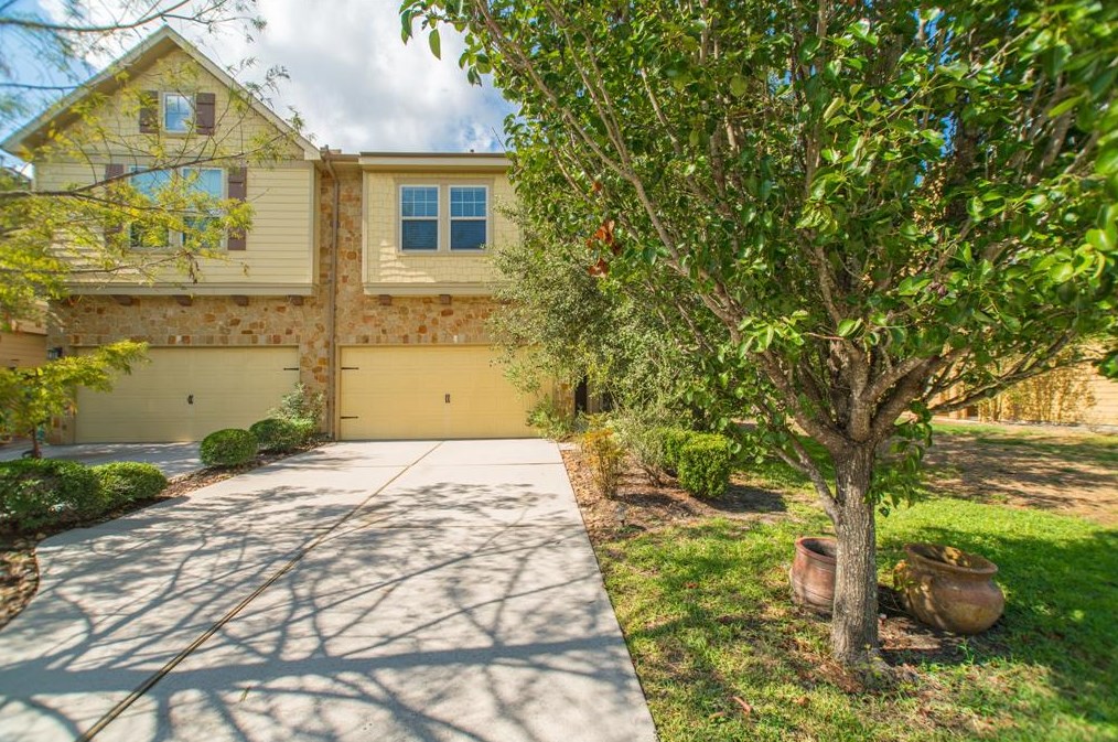 90 Cheswood Manor Dr, Spring, TX 77382