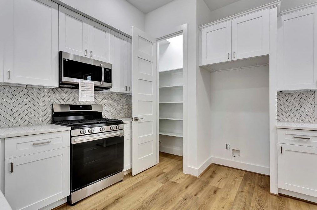 3129 Hadley St, Houston TX  77004-2031 exterior