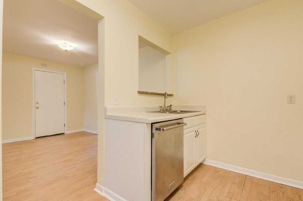 5922 Grape St, Houston TX  77036-7316 exterior